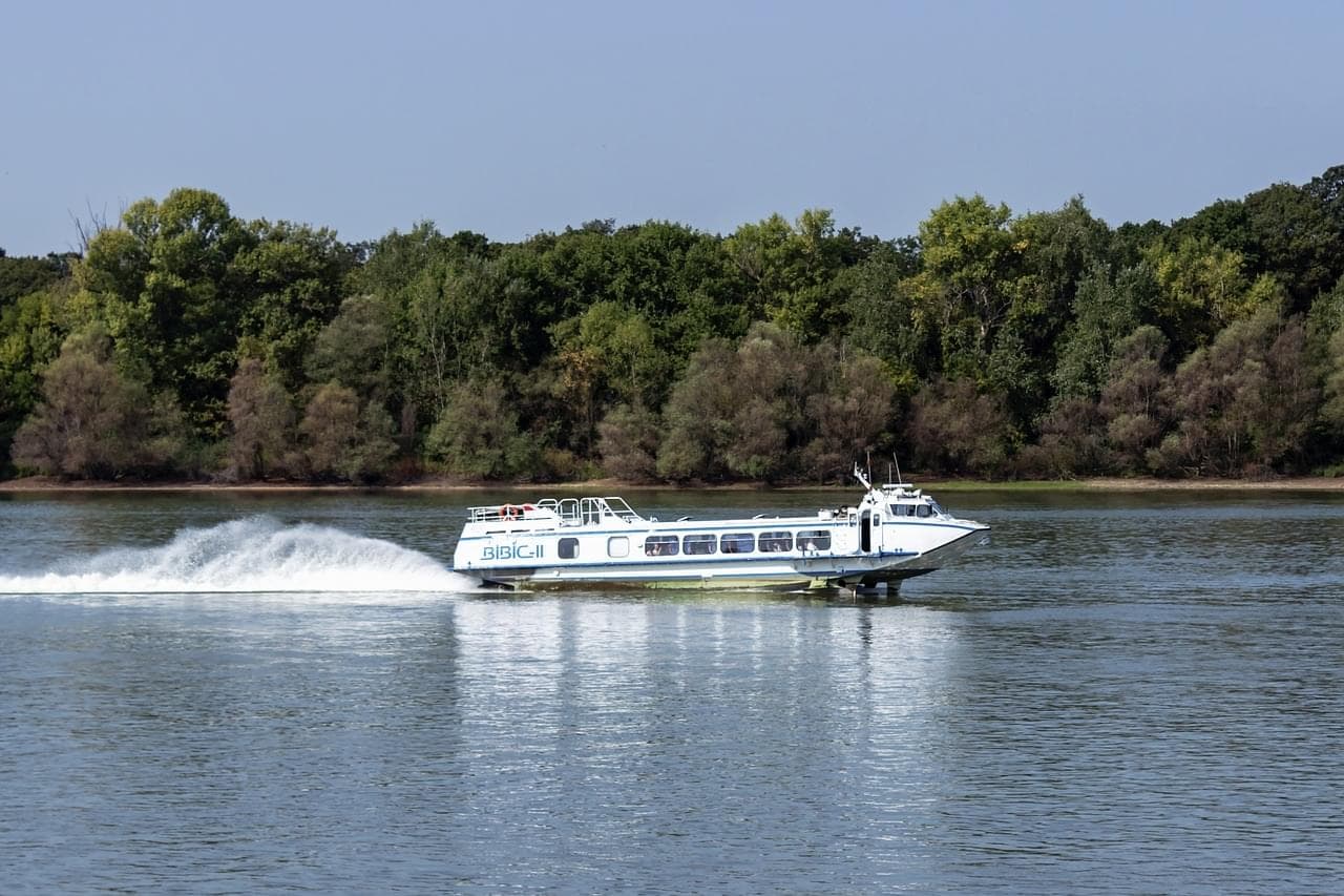 Safe Boat Trip Ltd.: Launching the Flying Ferries